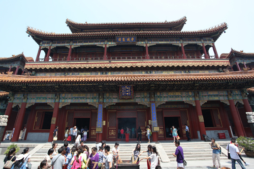 图10 全国重点文物保护单位雍和宫中的琉璃建筑