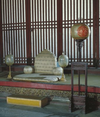 坤宁宫内宝座