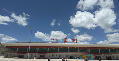 海拔高程3950m的玉树机场