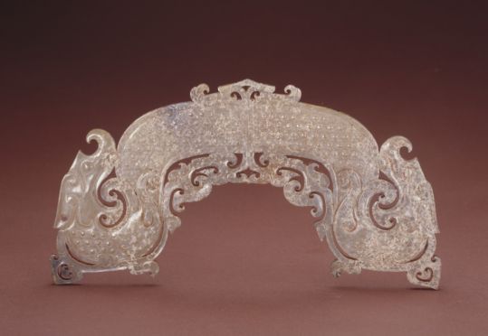 玉镂雕双龙首佩