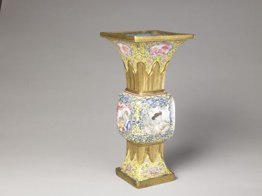 乾隆款画珐琅西洋人物图花觚