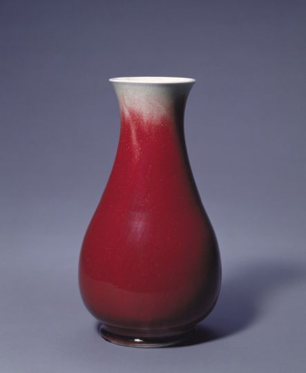 郎窑红釉琵琶尊