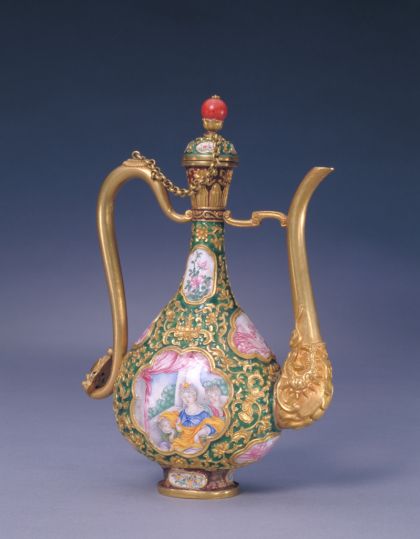 乾隆款金胎錾胎珐琅嵌画珐琅执壶