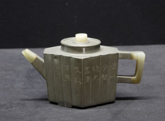 石楳款锡壶